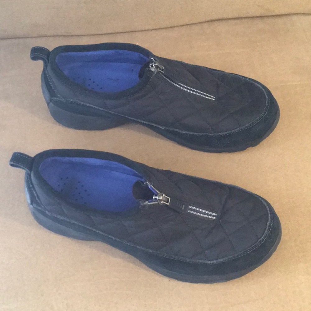 Landsend low zip up shoe boot